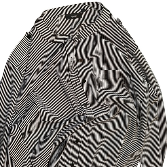 Apt 9. Black & White Pin Striped Button Down Long Sleeve Shirt - Picture 4 of 4